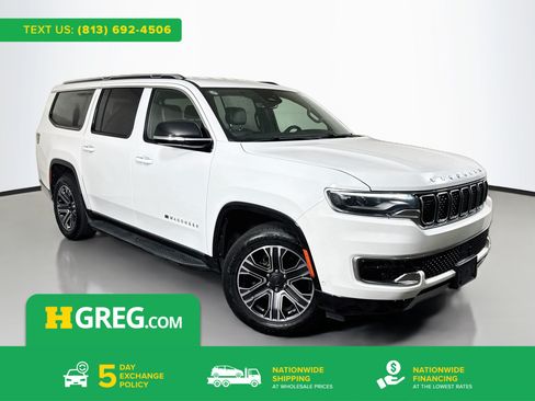 Used 2024 Jeep Wagoneer L Series II RWD image 1