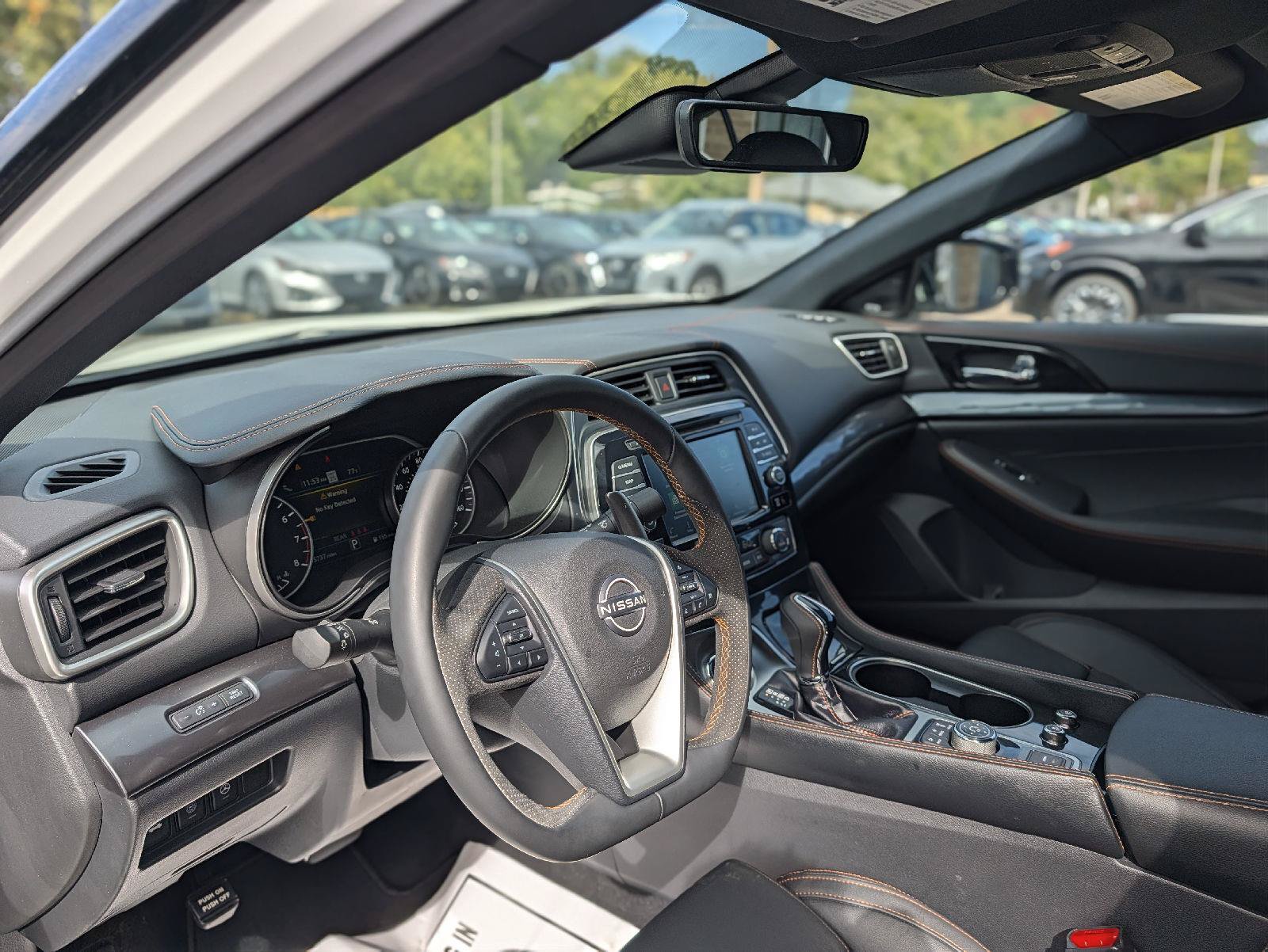 Used 2023 Nissan Maxima SR w/ Sport Mat Group FWD image 22