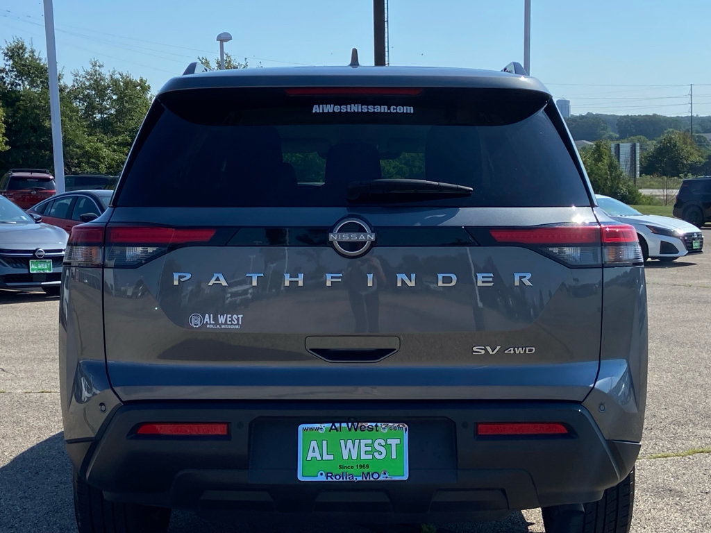 Used 2024 Nissan Pathfinder SV AWD/4WD image 6