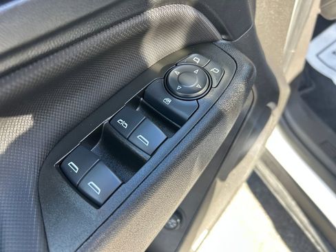 Used 2023 Chevrolet Equinox RS w/ RS Leather Package image 19