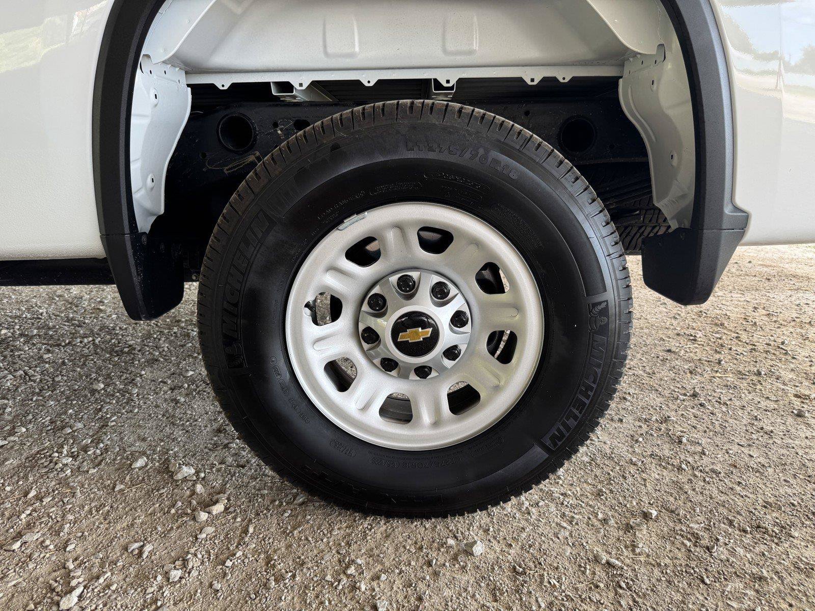 Used 2025 Chevrolet Silverado 2500 LT w/ Convenience Package AWD/4WD image 41