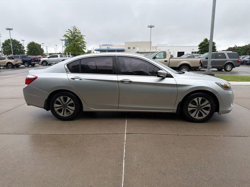 Used 2015 Honda Accord LX image 6