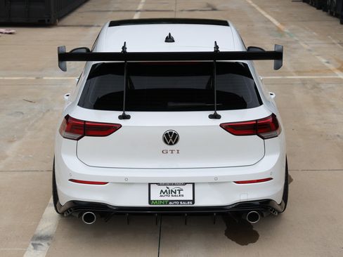 Used 2024 Volkswagen GTI SE FWD image 13