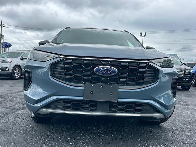 Used 2024 Ford Escape ST-Line AWD/4WD image 2