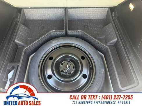 Used 2018 Ford Edge SEL w/ Equipment Group 201A AWD/4WD image 11