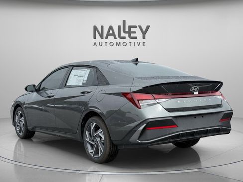 New 2025 Hyundai Elantra Sport image 4
