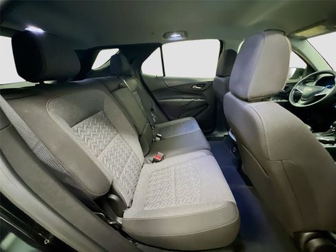Used 2024 Chevrolet Equinox LT image 30