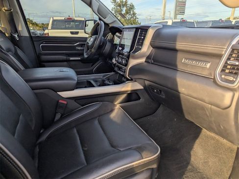 Used 2022 RAM 1500 Laramie image 9