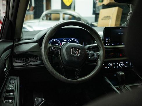 Used 2023 Honda Accord EX image 16