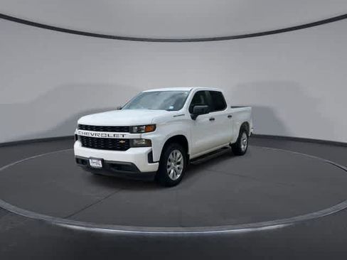 Used 2019 Chevrolet Silverado 1500 Custom w/ Custom Convenience Package RWD image 4