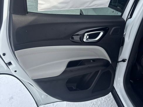 New 2026 Jeep Compass Limited w/ Sun, Sound & Navigation Group image 16