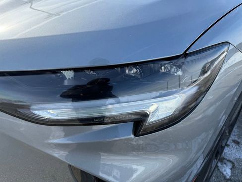 Used 2023 Buick Envision Essence w/ Sport Touring Package image 9