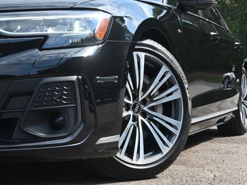 Used 2022 Audi A8 L 3.0T image 38