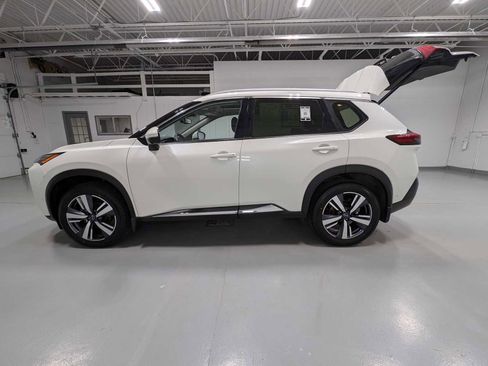 Used 2023 Nissan Rogue Platinum w/ Platinum Premium Package image 12