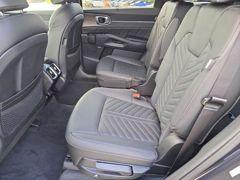 New 2025 Kia Sorento SX Prestige image 17
