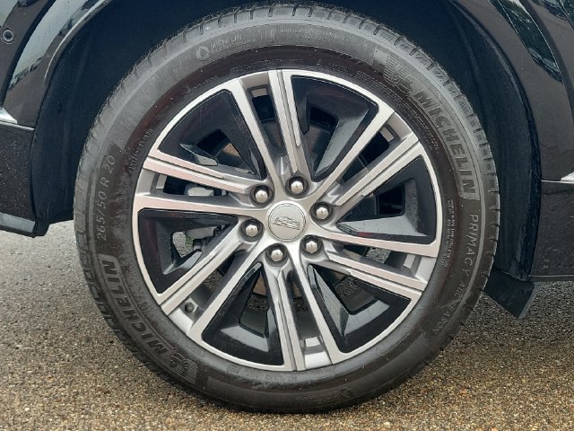 Certified 2024 Cadillac Lyriq Luxury AWD/4WD image 30