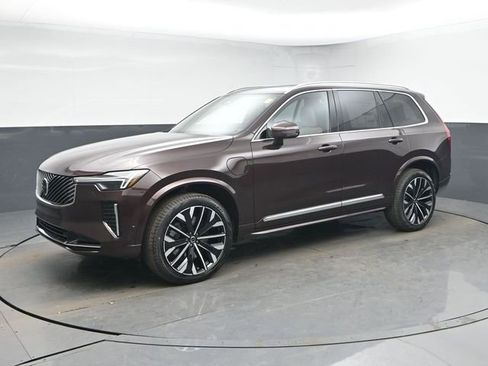 New 2026 Volvo XC90 T8 Ultra w/ Lounge Package image 4