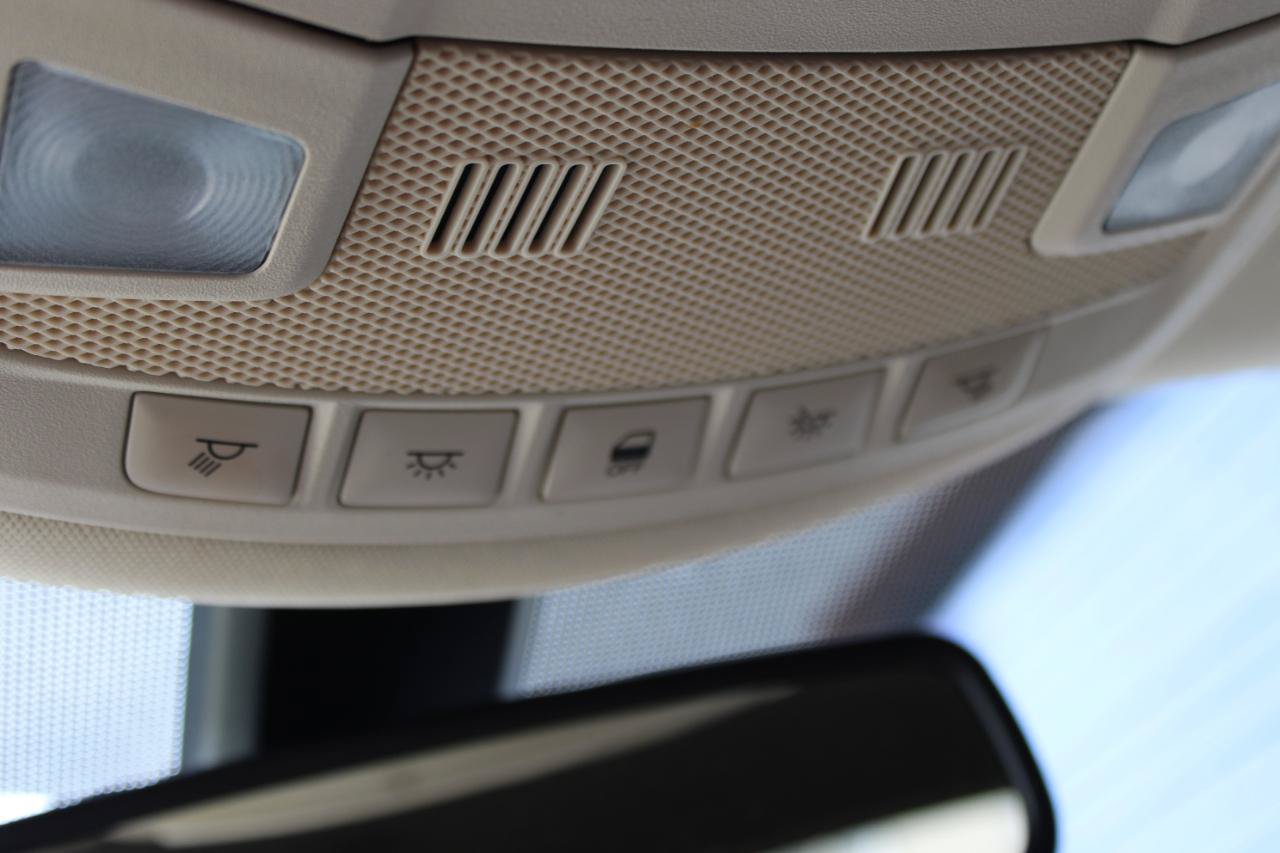 Used 2016 Lincoln MKC Select w/ Select Plus Package AWD/4WD image 37