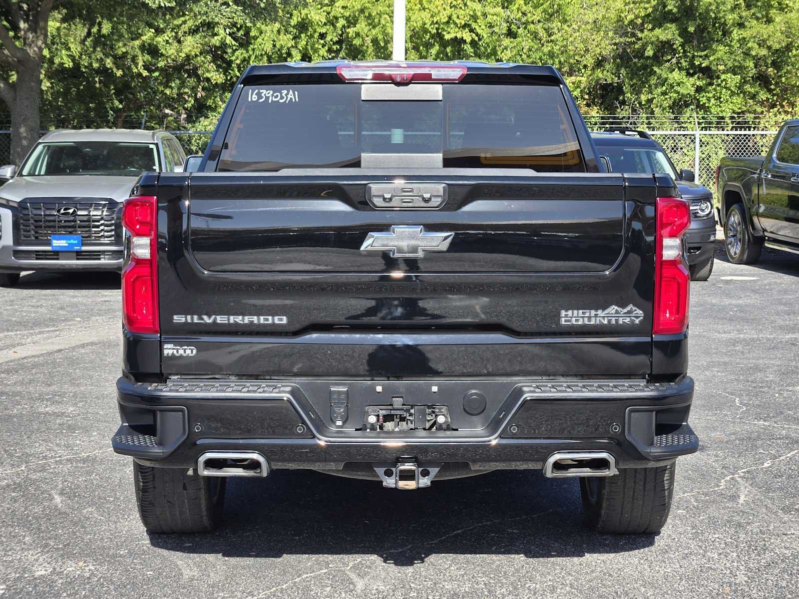 Used 2024 Chevrolet Silverado 1500 High Country w/ High Country Premium Package AWD/4WD image 5