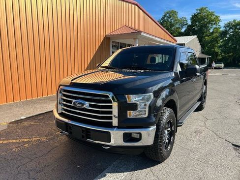 Used 2015 Ford F150 XLT w/ Equipment Group 302A Luxury AWD/4WD image 2
