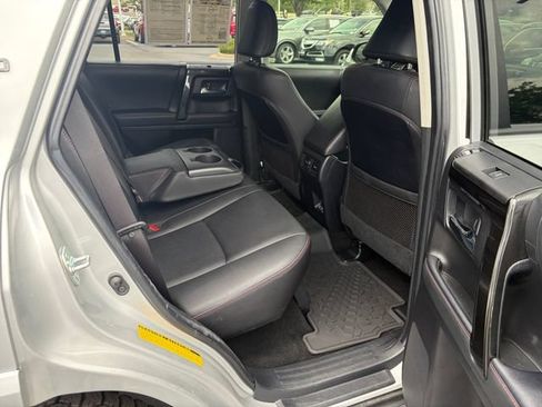 Used 2021 Toyota 4Runner Venture w/ Moonroof Package AWD/4WD image 10