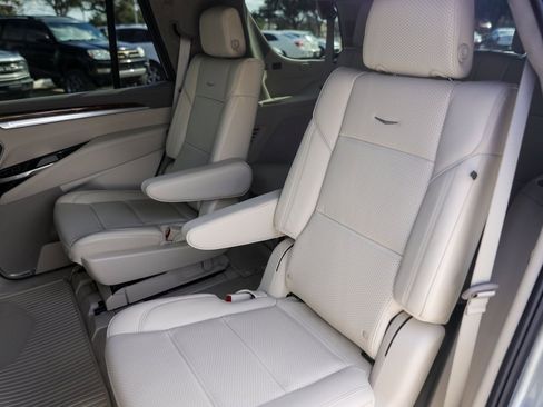 Used 2025 Cadillac Escalade Sport Platinum image 24