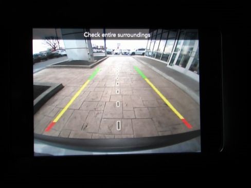 Used 2019 Jeep Cherokee Latitude Plus w/ Cold Weather Group image 33