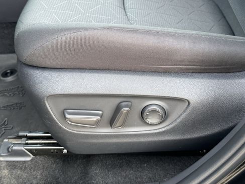 Used 2024 Toyota RAV4 AWD Hybrid image 27