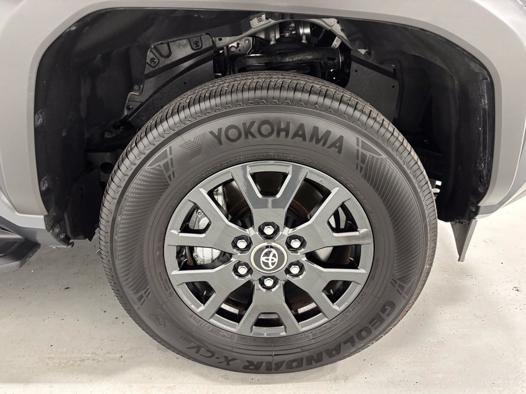 Used 2026 Toyota 4Runner SR5 AWD/4WD image 61