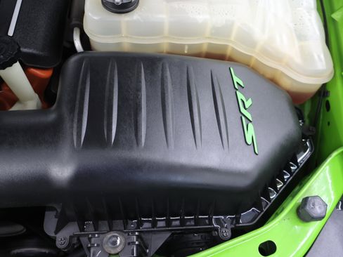 Used 2017 Dodge Challenger SRT Hellcat RWD image 20