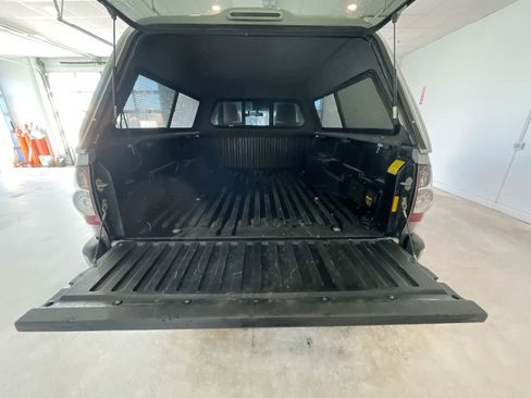 Used 2011 Toyota Tacoma 4x4 Access Cab V6 image 22