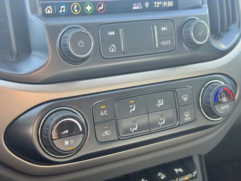 Used 2019 Chevrolet Colorado Z71 AWD/4WD image 17
