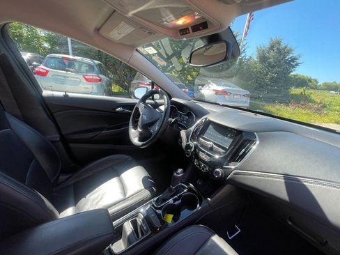 Used 2016 Chevrolet Cruze Premier w/ Premier Convenience Package FWD image 4