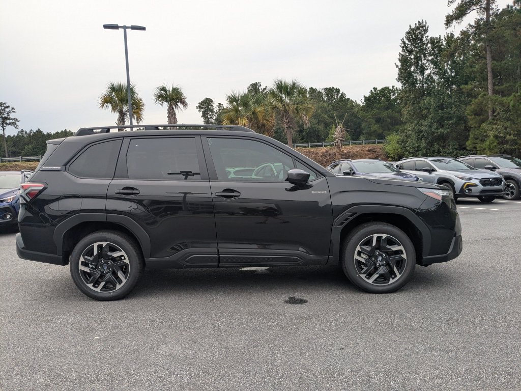 New 2026 Subaru Forester Premium AWD/4WD image 3