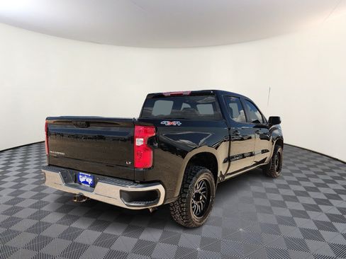 Used 2024 Chevrolet Silverado 1500 LT AWD/4WD image 4