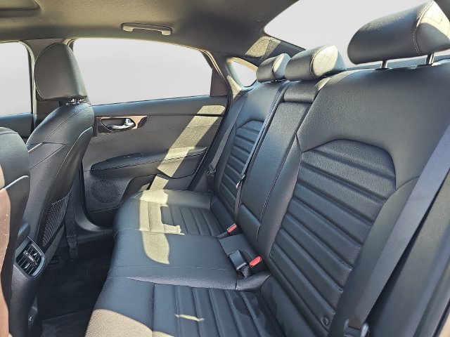 Used 2022 Kia Forte GT-Line w/ GT-Line Premium Package FWD image 16