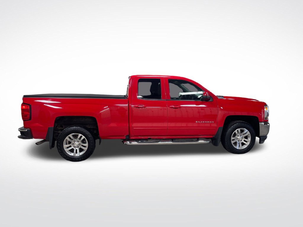 Used 2017 Chevrolet Silverado 1500 LT w/ All Star Edition AWD/4WD image 7