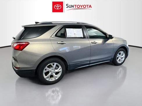 Used 2018 Chevrolet Equinox LT FWD image 4