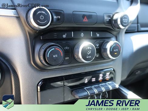 Used 2022 RAM 1500 Big Horn AWD/4WD image 34