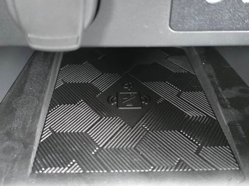 New 2025 Nissan Versa SV w/ Lighting Package image 7