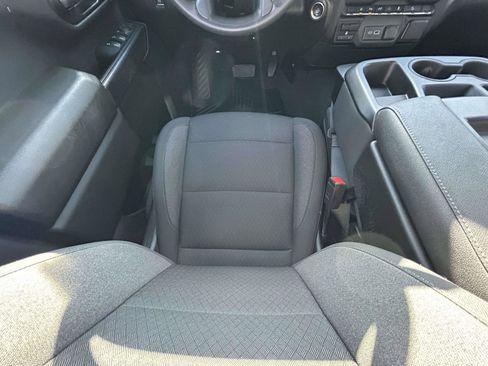 Used 2025 Chevrolet Silverado 2500 Custom w/ Custom Value Package image 13