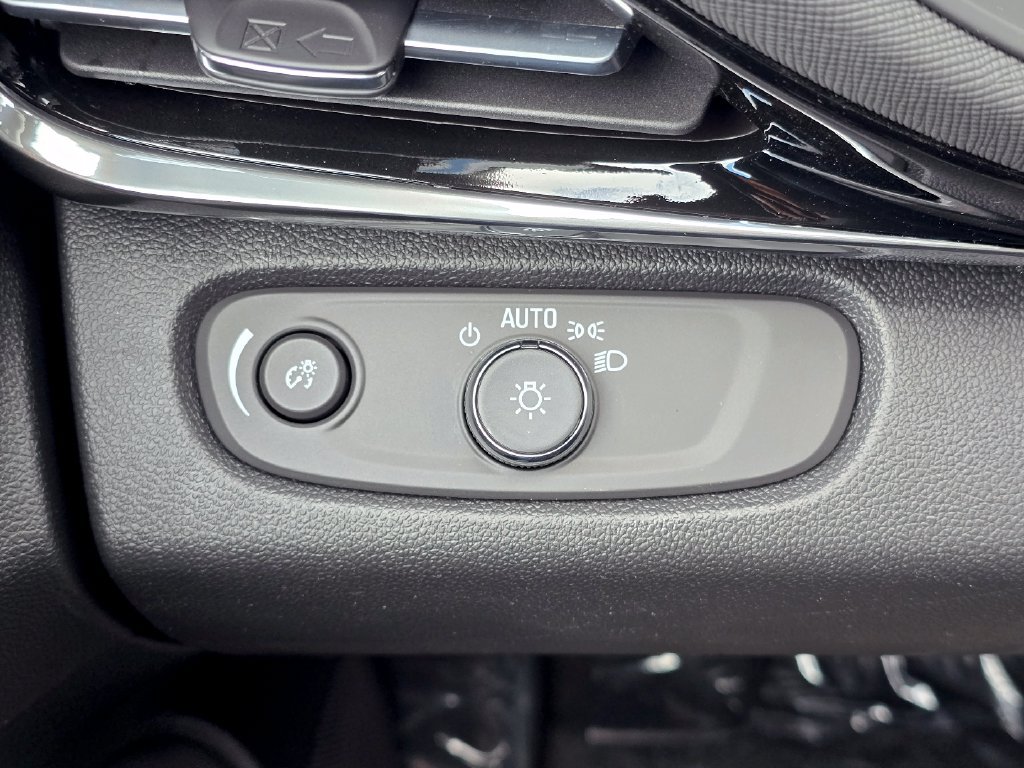 New 2026 Buick Envista Sport Touring w/ Advanced Safety Package FWD image 16