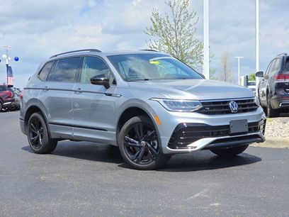 Used 2024 Volkswagen Tiguan SE R-Line