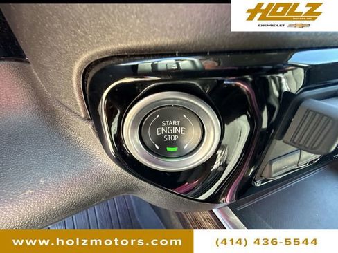 Certified 2025 GMC Sierra 1500 Elevation AWD/4WD image 17