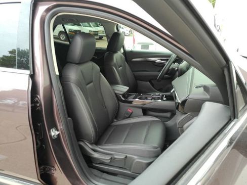 Used 2024 Buick Envision Preferred AWD/4WD image 22