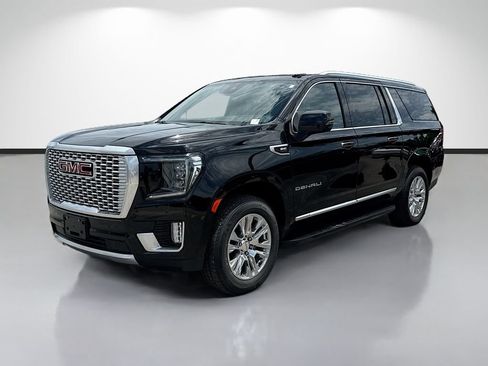 Used 2024 GMC Yukon XL Denali AWD/4WD image 7