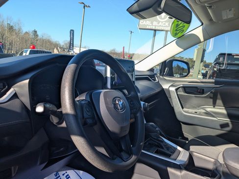 Used 2025 Toyota RAV4 LE image 12