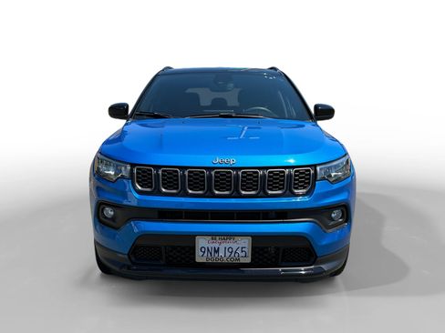 Used 2024 Jeep Compass Latitude w/ Altitude Special Edition AWD/4WD image 8