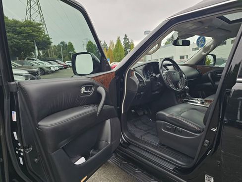 Used 2020 Nissan Armada SL w/ Premium Package image 25