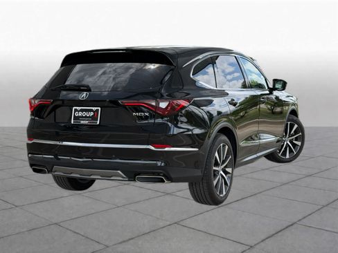 Used 2025 Acura MDX FWD w/ Technology Package image 11